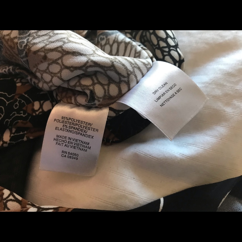 Dress - Picture 5 of 5
